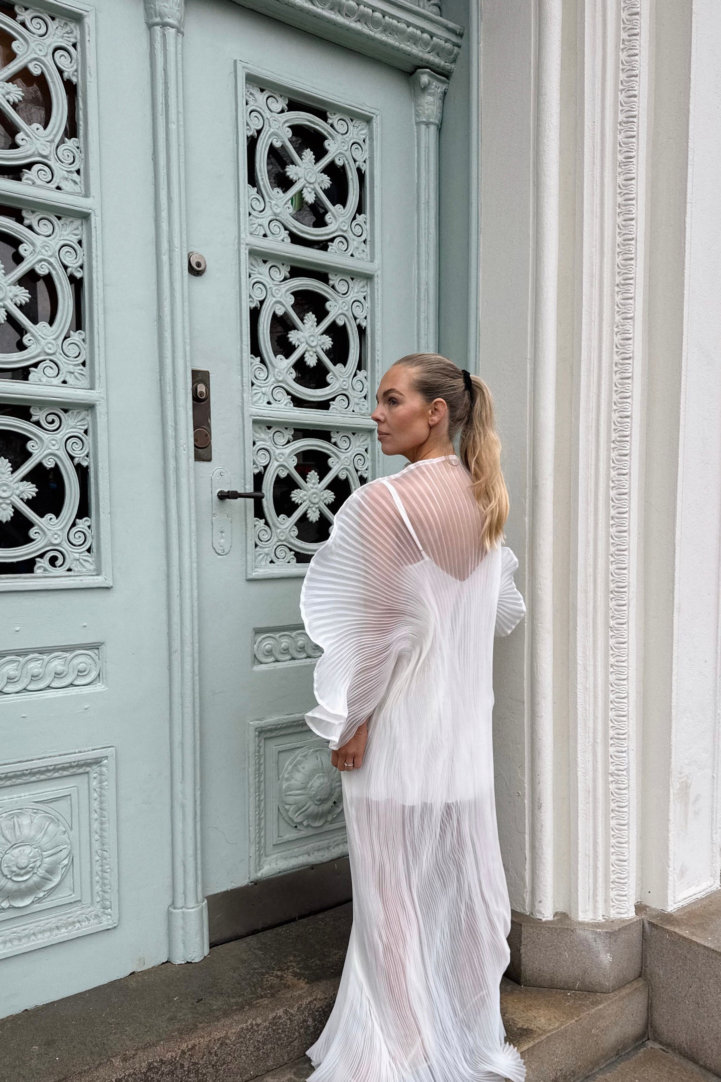 Linnea Hult Wedding Dress