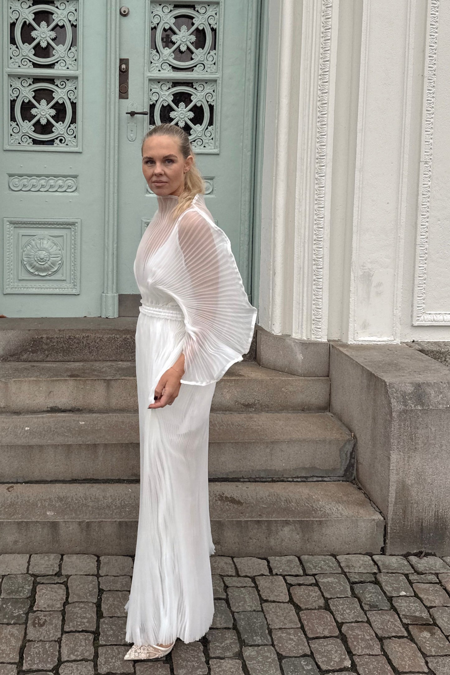 Linnea Hult Wedding Dress