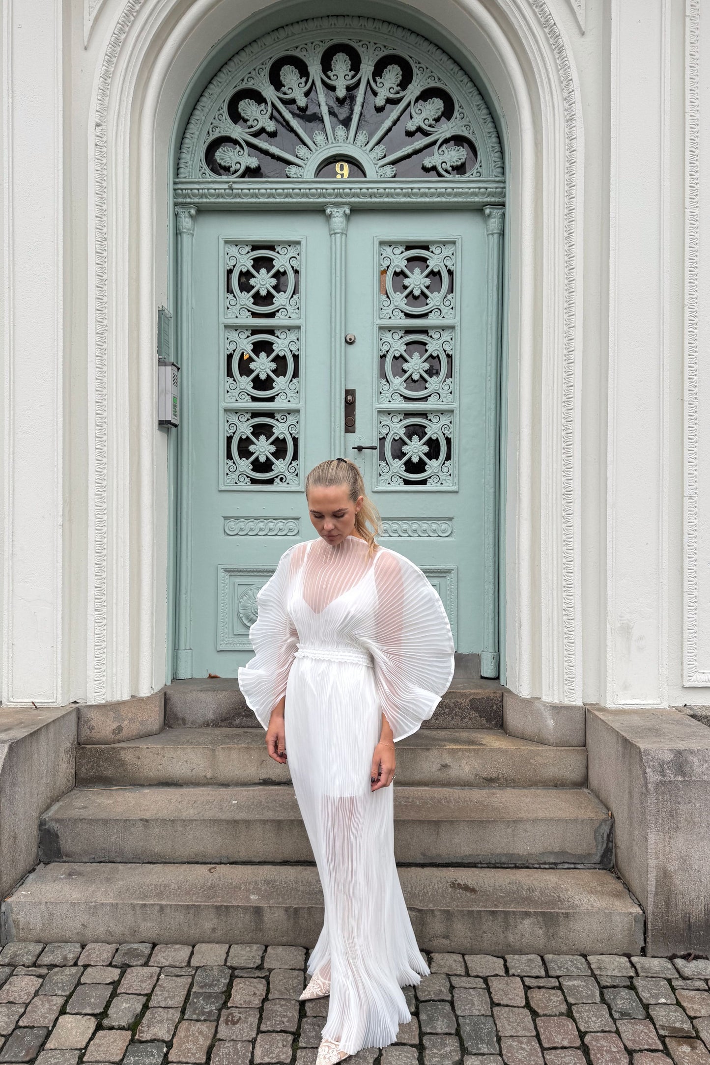 Linnea Hult Wedding Dress
