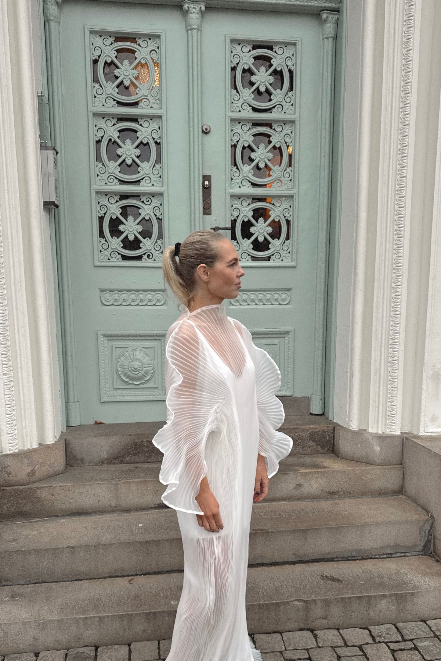 Linnea Hult Wedding Dress